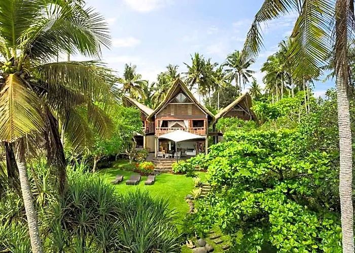 Villa Precious Front 5 Bedroom Private Pool Antasari