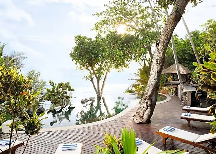 Precious Front 5 Bedroom Private Pool Villa *